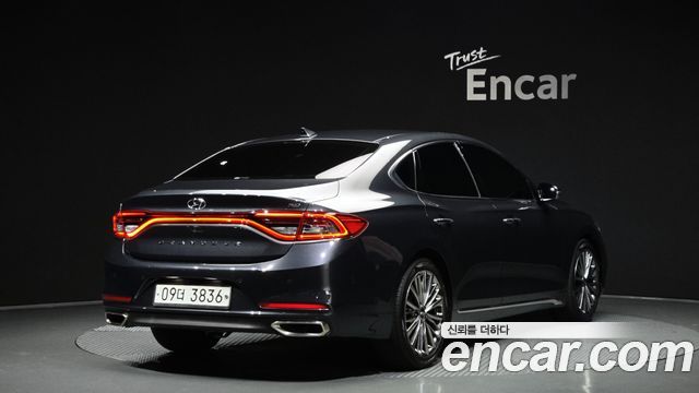 Hyundai Grandeur IG 3.0 Exclusive Special - фото 1