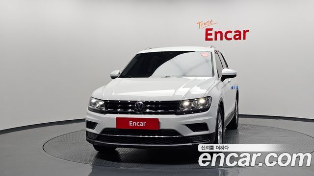 Volkswagen Tiguan 2-го поколения 2.0 TDI Premium - фото 2