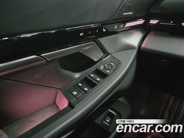 BMW 5-Series G60 520i M Sport - фото 3