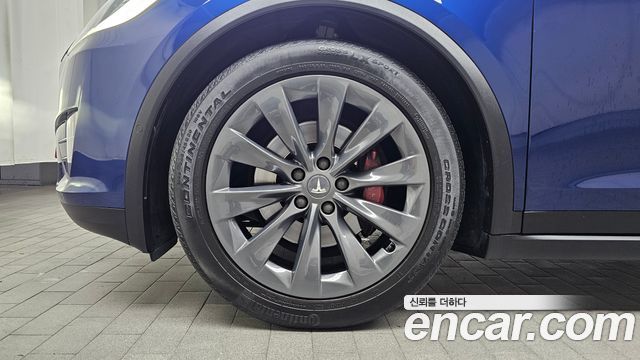 Tesla Model X P100D - фото 3