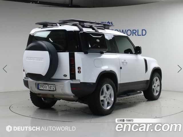 Land Rover Defender L663 90 D250 SE - фото 1