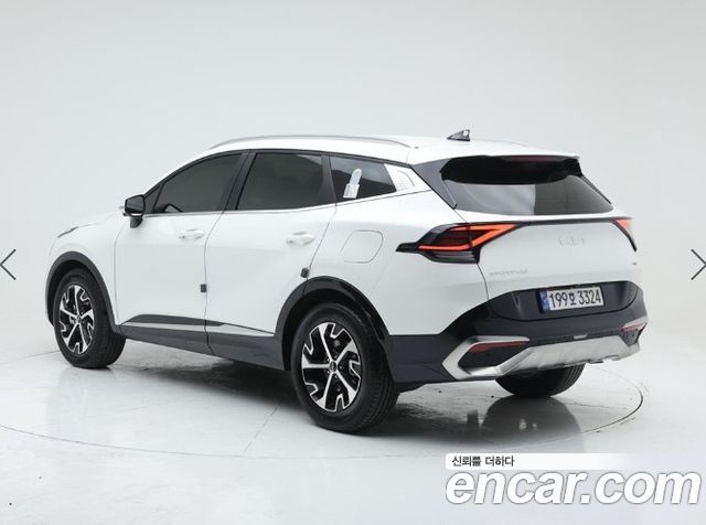 Kia Sportage 5-го поколения, гибрид Signature 2WD - фото 3