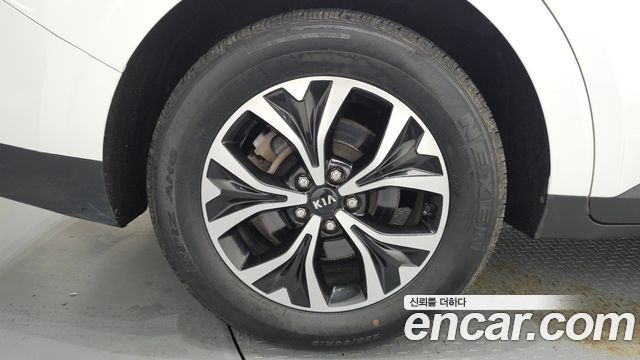 Kia Carnival 4-го поколения 9-Seater Prestige - фото 4