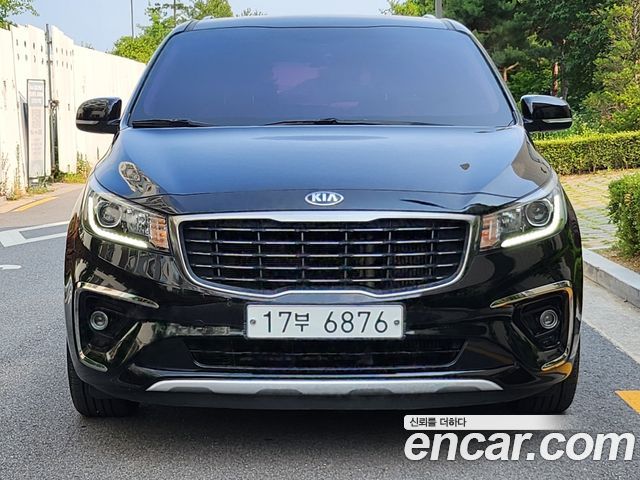 Kia Carnival Новый 9-Seater Luxury - фото 1