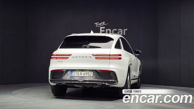 Genesis GV70 2.5T Gasoline 2WD - фото 3
