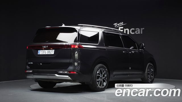 Kia Carnival 4-го поколения 11-Seater Noblesse - фото 1
