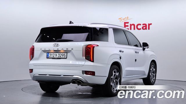 Hyundai Palisade Diesel 2.2 2WD Calligraphy - фото 1