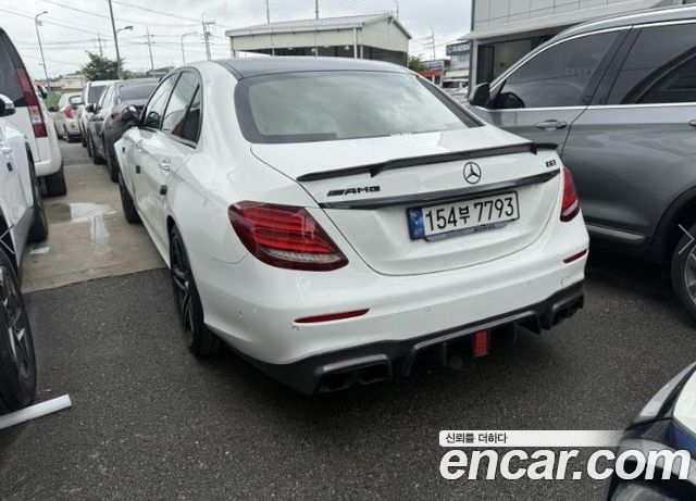 Mercedes-Benz E-Class W213 E63 AMG 4MATIC+ - фото 4