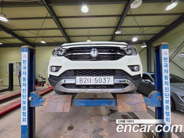 SsangYong Rexton Sports Diesel 2.2 4WD Prestige - фото 0