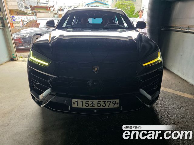 Lamborghini Urus 4.0 V8 - фото 0