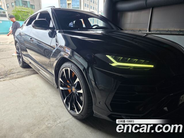 Lamborghini Urus 4.0 V8 - фото 1