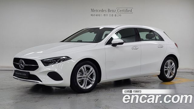 Mercedes-Benz A-Class W177 A220 Hatchback - фото 0