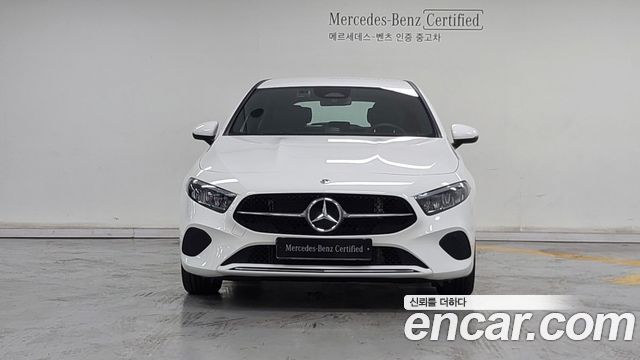 Mercedes-Benz A-Class W177 A220 Hatchback - фото 2