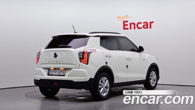 SsangYong Tivoli Gasoline 1.5 2WD V3 - фото 1