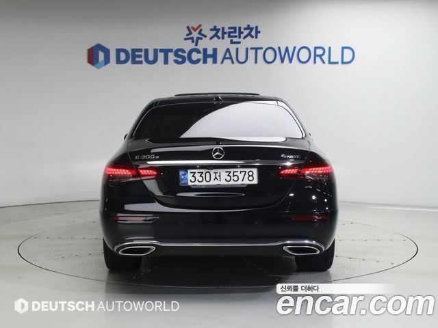 Mercedes-Benz E-Class W213 E300e 4MATIC Exclusive - фото 3