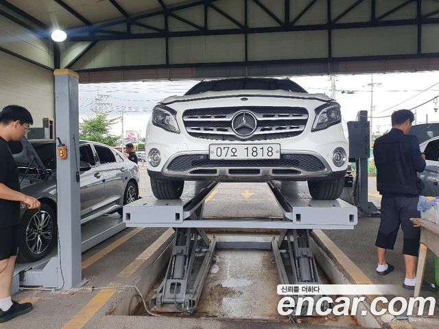 Mercedes-Benz GLA-Class X156 GLA220 - фото 0