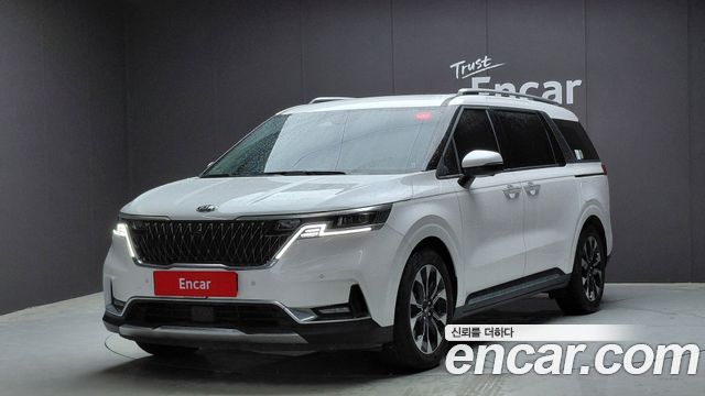 Kia Carnival 4-го поколения 9-Seater Signature - фото 0