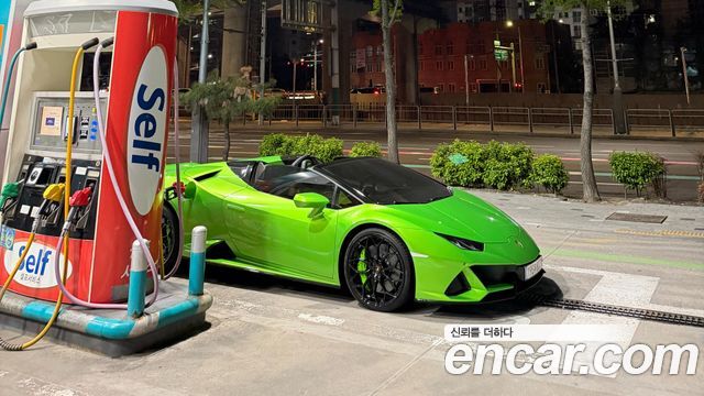 Lamborghini Huracan LP640-4 EVO Spyder - фото 0