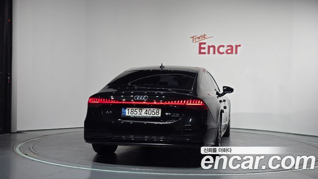 Audi A7 55 TFSI Quattro Premium - фото 3