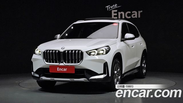 BMW X1 U11 xDrive 20i xLine - фото 0