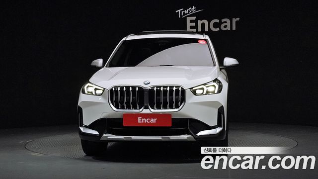 BMW X1 U11 xDrive 20i xLine - фото 2