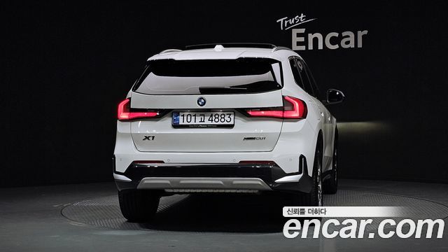 BMW X1 U11 xDrive 20i xLine - фото 3