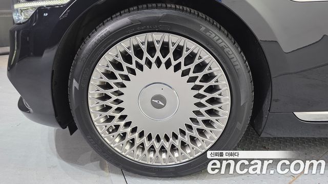 Genesis G90 3.8 AWD Premium Luxury - фото 4