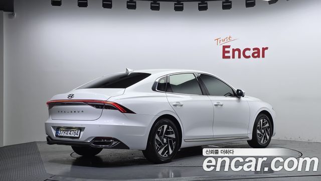 Hyundai Grandeur Новый IG, гибрид Le Blanc - фото 1