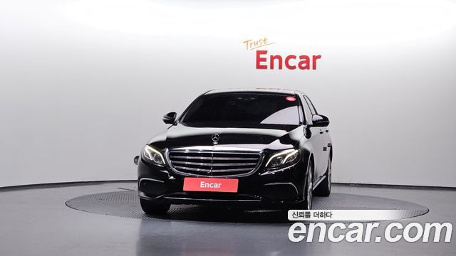 Mercedes-Benz E-Class W213 E300 4MATIC Exclusive - фото 2