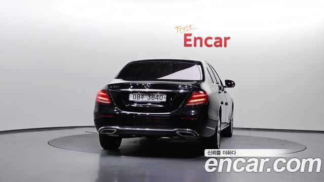 Mercedes-Benz E-Class W213 E300 4MATIC Exclusive - фото 3