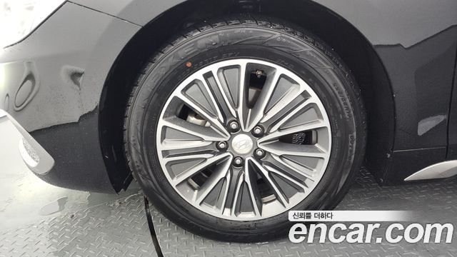 Hyundai Grandeur IG, гибрид Exclusive - фото 4