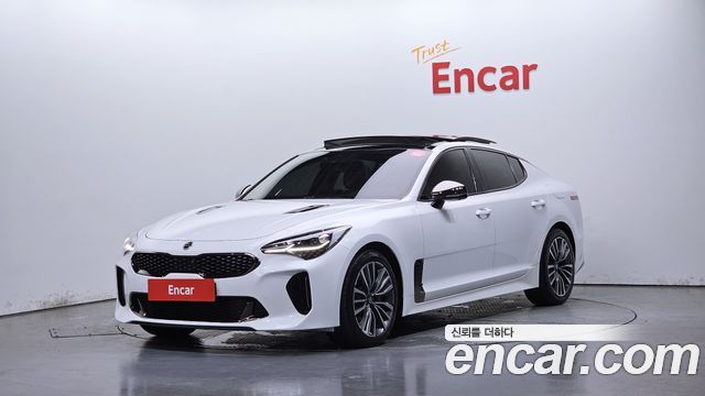 Kia Stinger 2.2 Diesel 2WD Dream Edition - фото 0