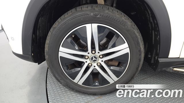 Mercedes-Benz GLE-Class W167 GLE300d 4MATIC - фото 4