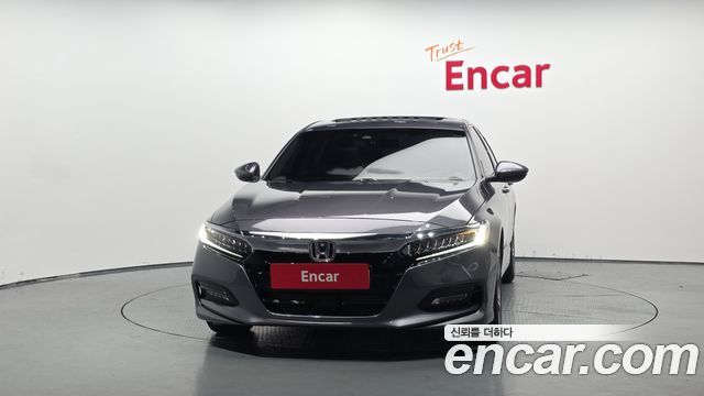 Honda Accord 10-го поколения 1.5 Turbo - фото 2