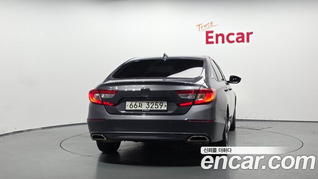Honda Accord 10-го поколения 1.5 Turbo - фото 3