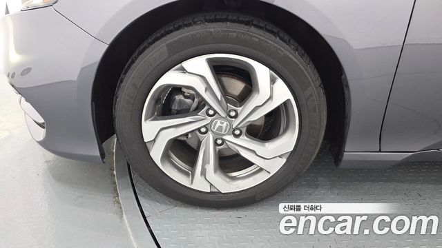 Honda Accord 10-го поколения 1.5 Turbo - фото 4