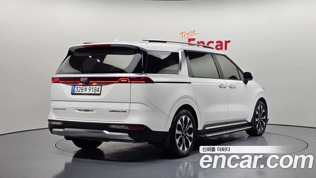 Kia Carnival 4-го поколения Gasoline 7-Seater Signature - фото 1