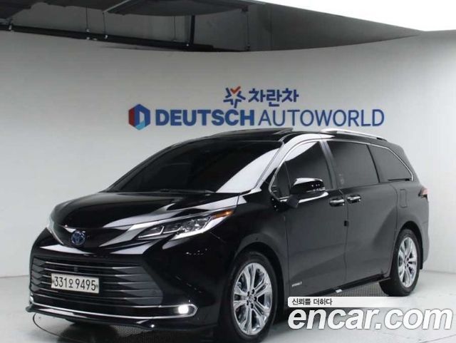 Toyota Sienna 4-го поколения 2.5 Hybrid 2WD - фото 0