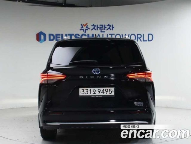 Toyota Sienna 4-го поколения 2.5 Hybrid 2WD - фото 3