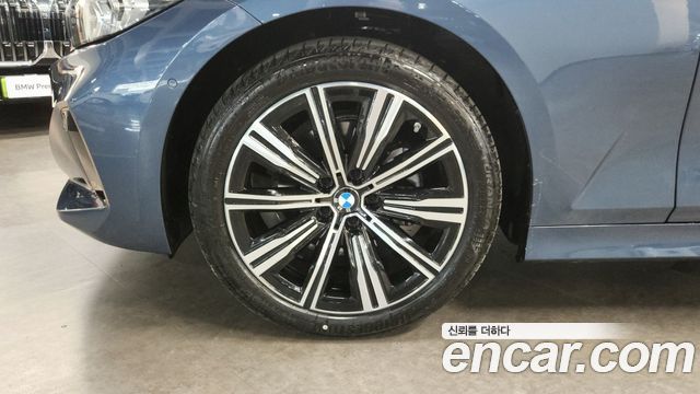 BMW 3-Series G20 320i - фото 4
