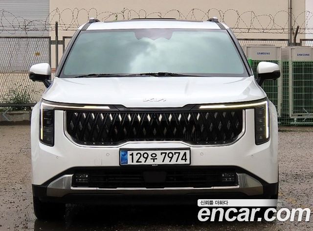 Kia Carnival Новый 4-го поколения HEV 9seater Signature - фото 0