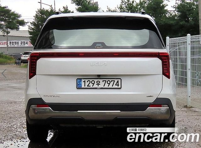 Kia Carnival Новый 4-го поколения HEV 9seater Signature - фото 3