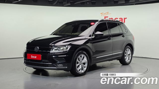 Volkswagen Tiguan 2-го поколения 2.0 TDI Premium - фото 0