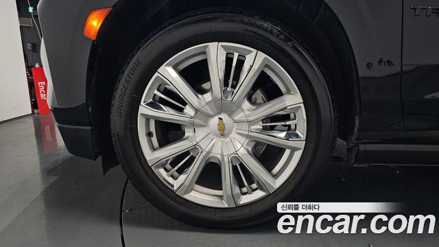 Chevrolet (GM Daewoo) Tahoe 6.2 High Country 4WD - фото 3