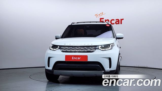 Land Rover Discovery 3.0 TD6 HSE Luxury - фото 2