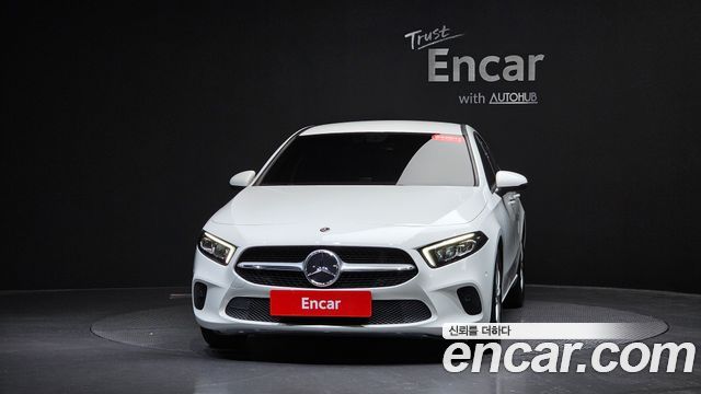 Mercedes-Benz A-Class W177 A220 Sedan - фото 1