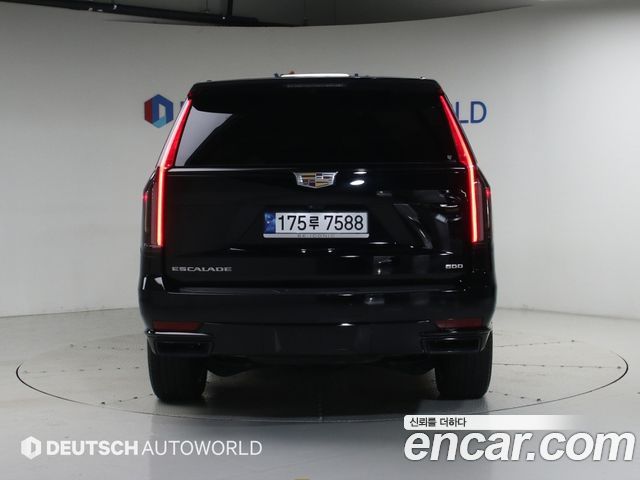 Cadillac Escalade 5-го поколения 6.2 Sports Platinum - фото 3