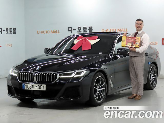 BMW 5 Series G30 520i M Sport - фото 0