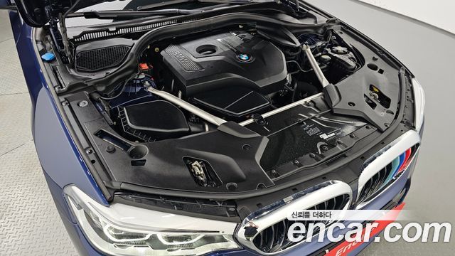BMW 5 Series G30 530i xDrive M Sport Package Plus - фото 4