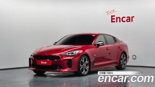 Kia Stinger 2.0 Turbo 2WD Platinum - фото 0